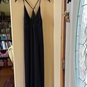 Dave & Johnny Black Sleeveless Cocktail Gown